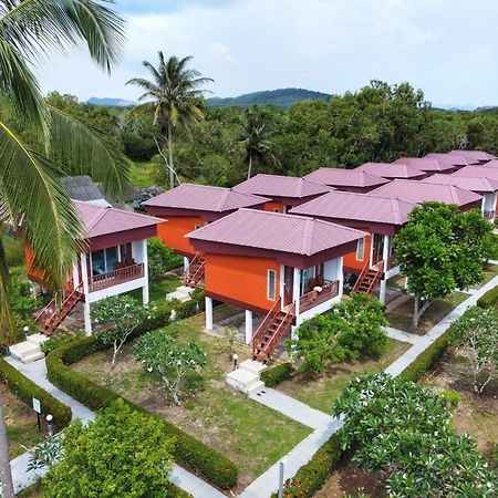 Horizon Beach Resort Koh Jum Zewnętrze zdjęcie